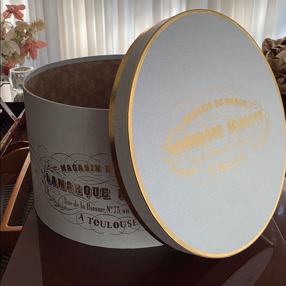 Enchanté Accessories Other - Lamaroue Roustit Round Box